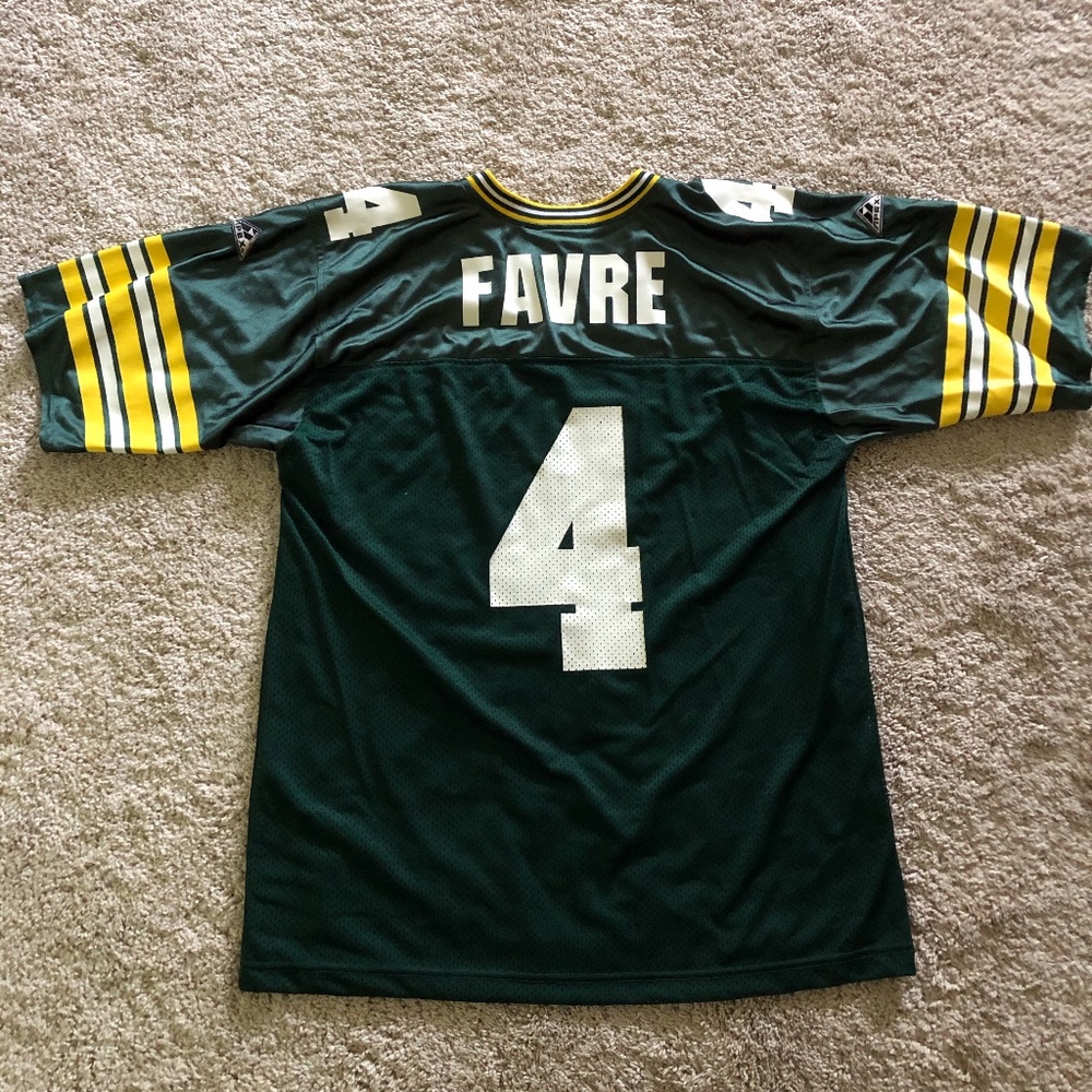 Green Bay Packers Brett Favre replica jersey